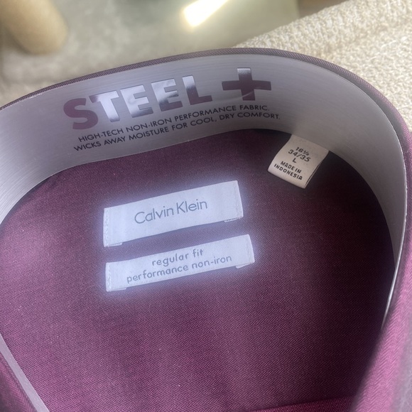 Men’s Calvin Klein Dress Shirt - Picture 3 of 3